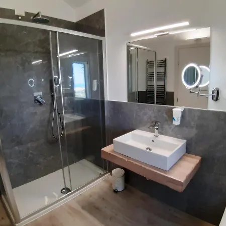 De Ruschi Bed & Breakfast 4*