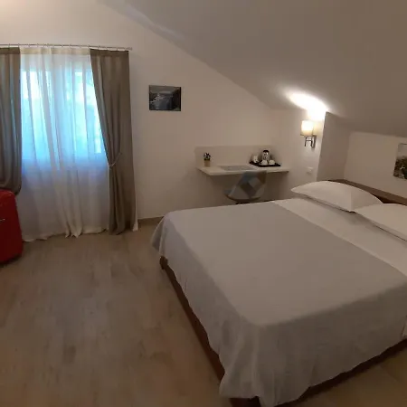 Bed & Breakfast De Ruschi