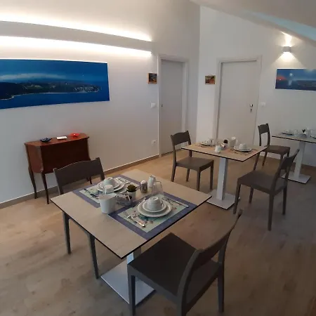 De Ruschi Bed & Breakfast 4*