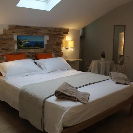 Bed & Breakfast De Ruschi Montacuto