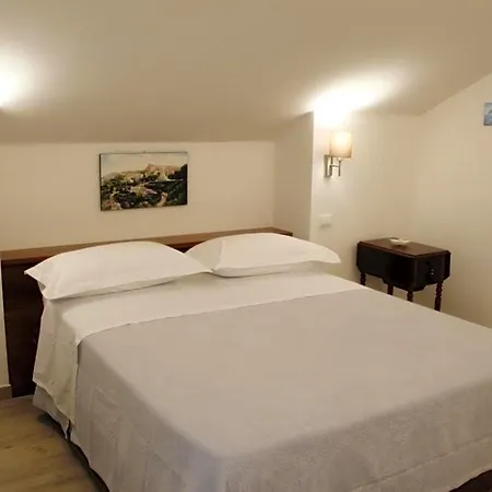 De Ruschi Bed & Breakfast 4*
