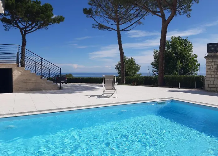 De Ruschi Bed & Breakfast 4*